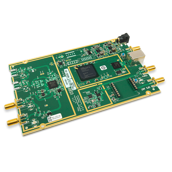 Bus 系列-B200 │ 1x1, 70MHz-6GHz 軟體定義無線電 Cognitive Radio